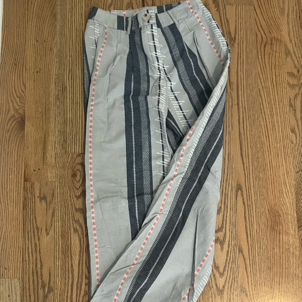 Mid rise, wide-leg, linen trouser pants